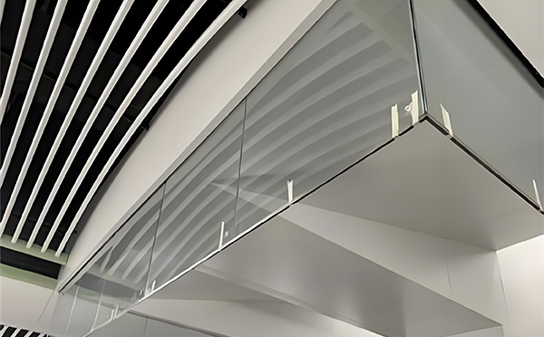 洛川玻璃挡烟垂壁